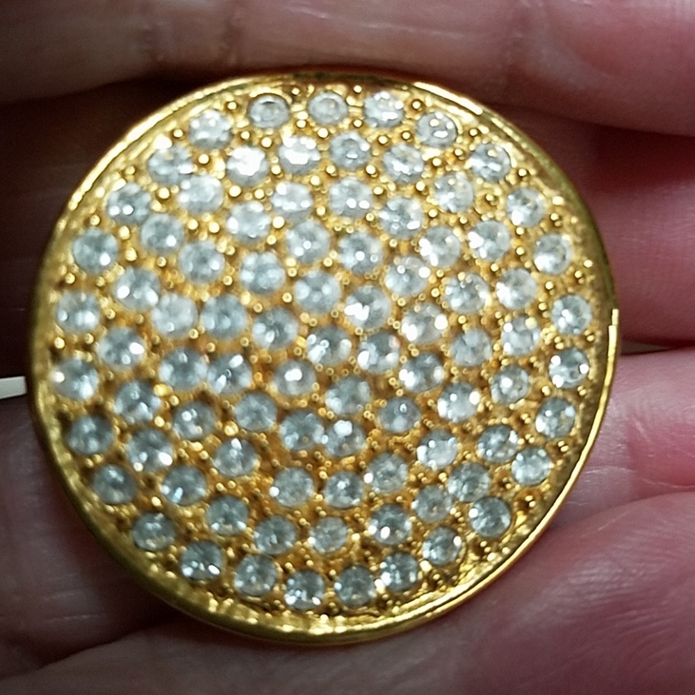 Retired Nolin Miller Pendant.